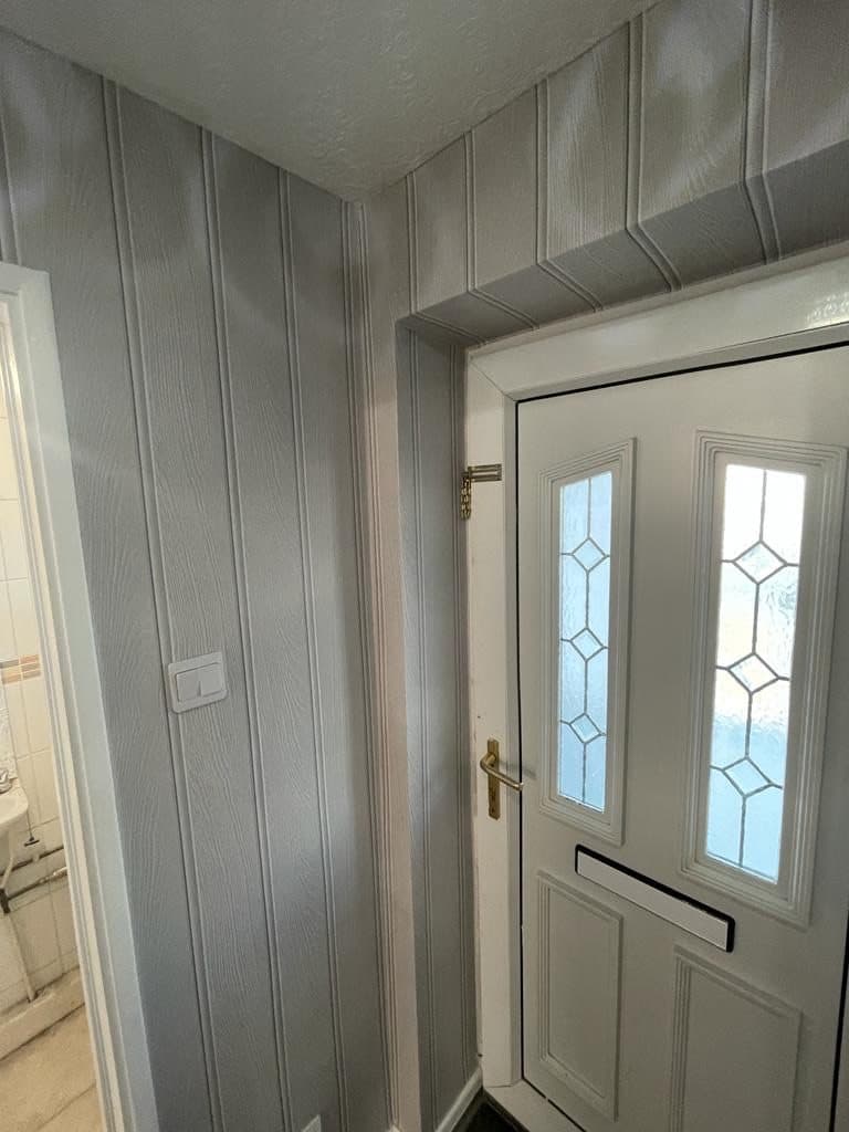 B36 — Entrance vestibule, completed showcase