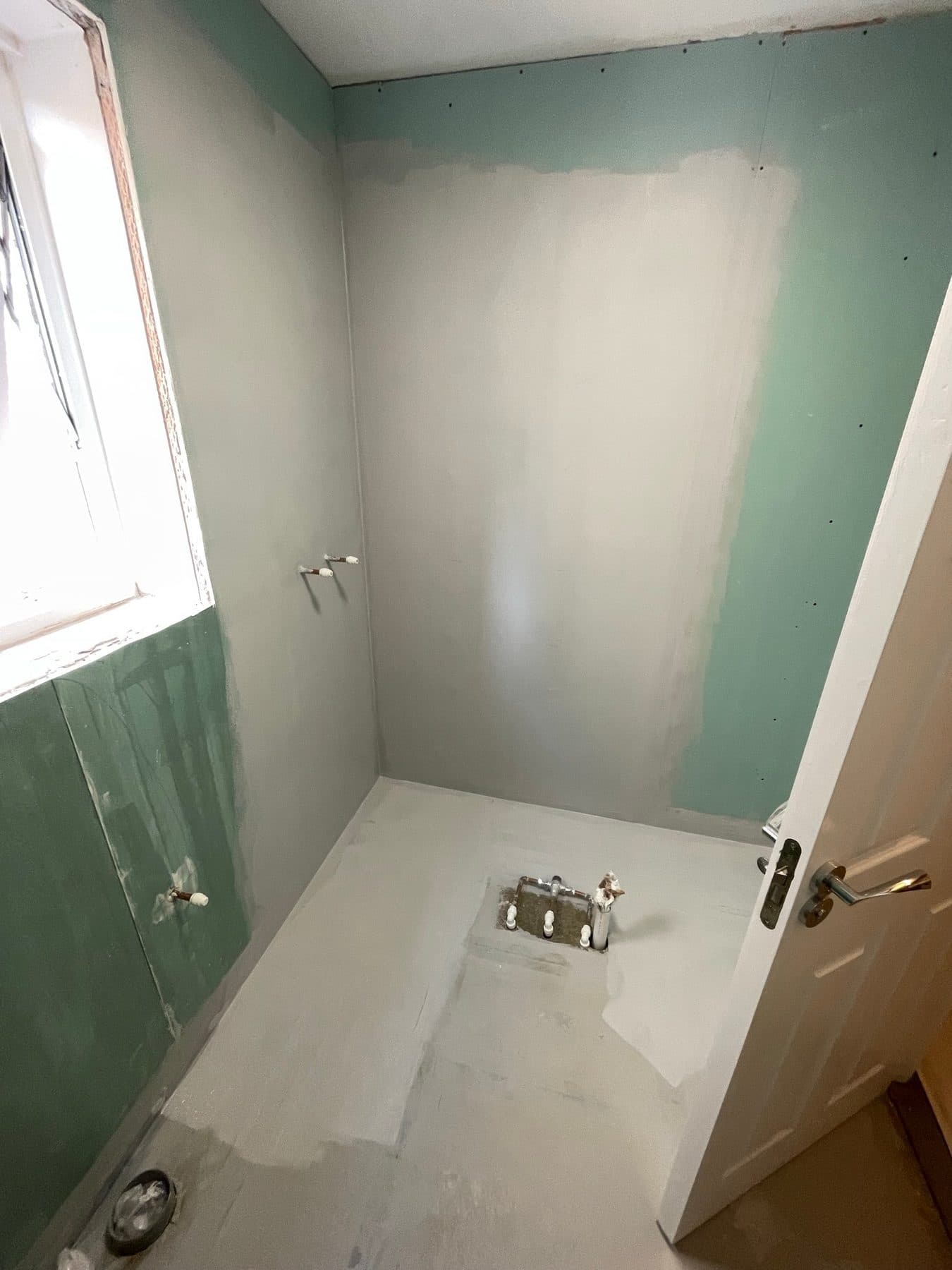 B5 — Bathroom substrate preparation, construction progress