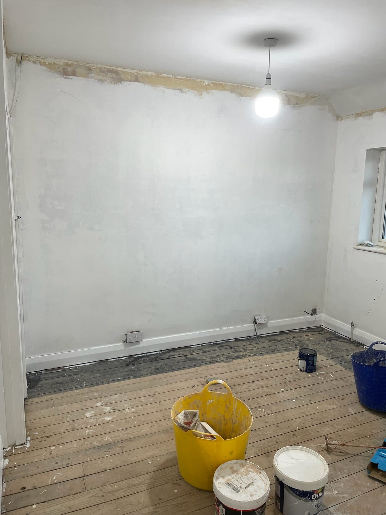 B75 — Bedroom surface preparation, construction progress