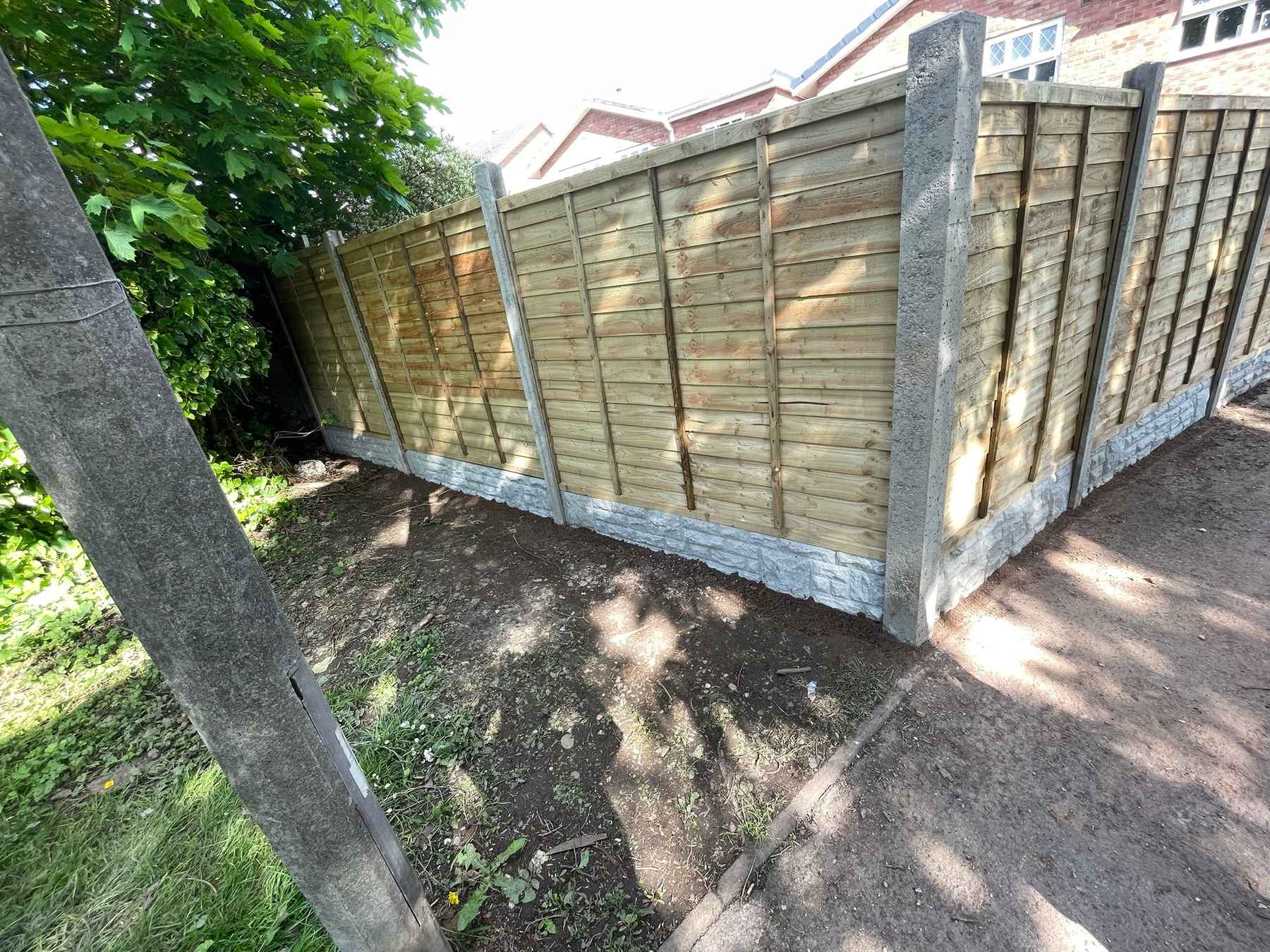 B76 — Rear boundary fence, completed showcase