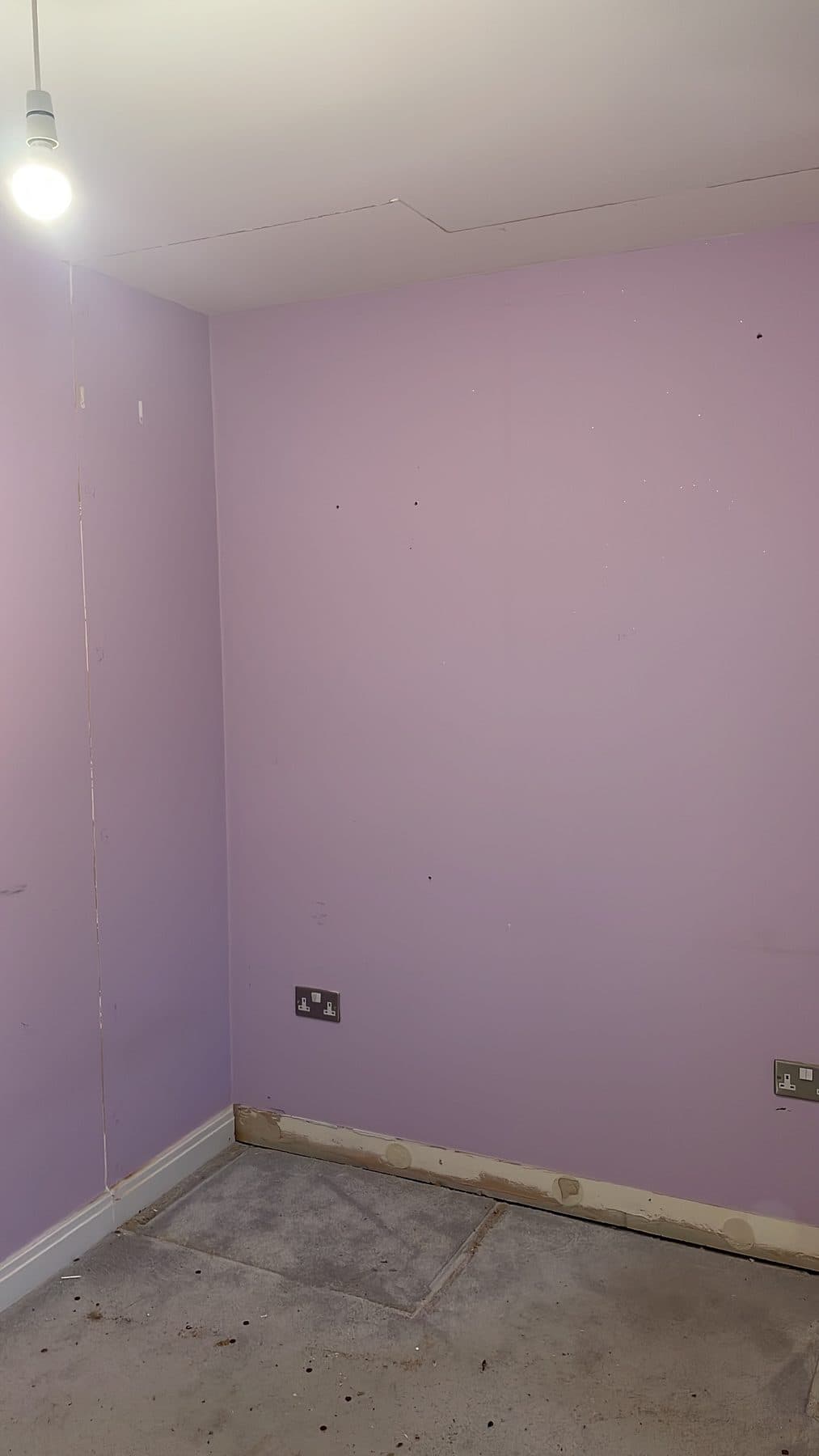 B90 King — Original purple bedroom, before batch
