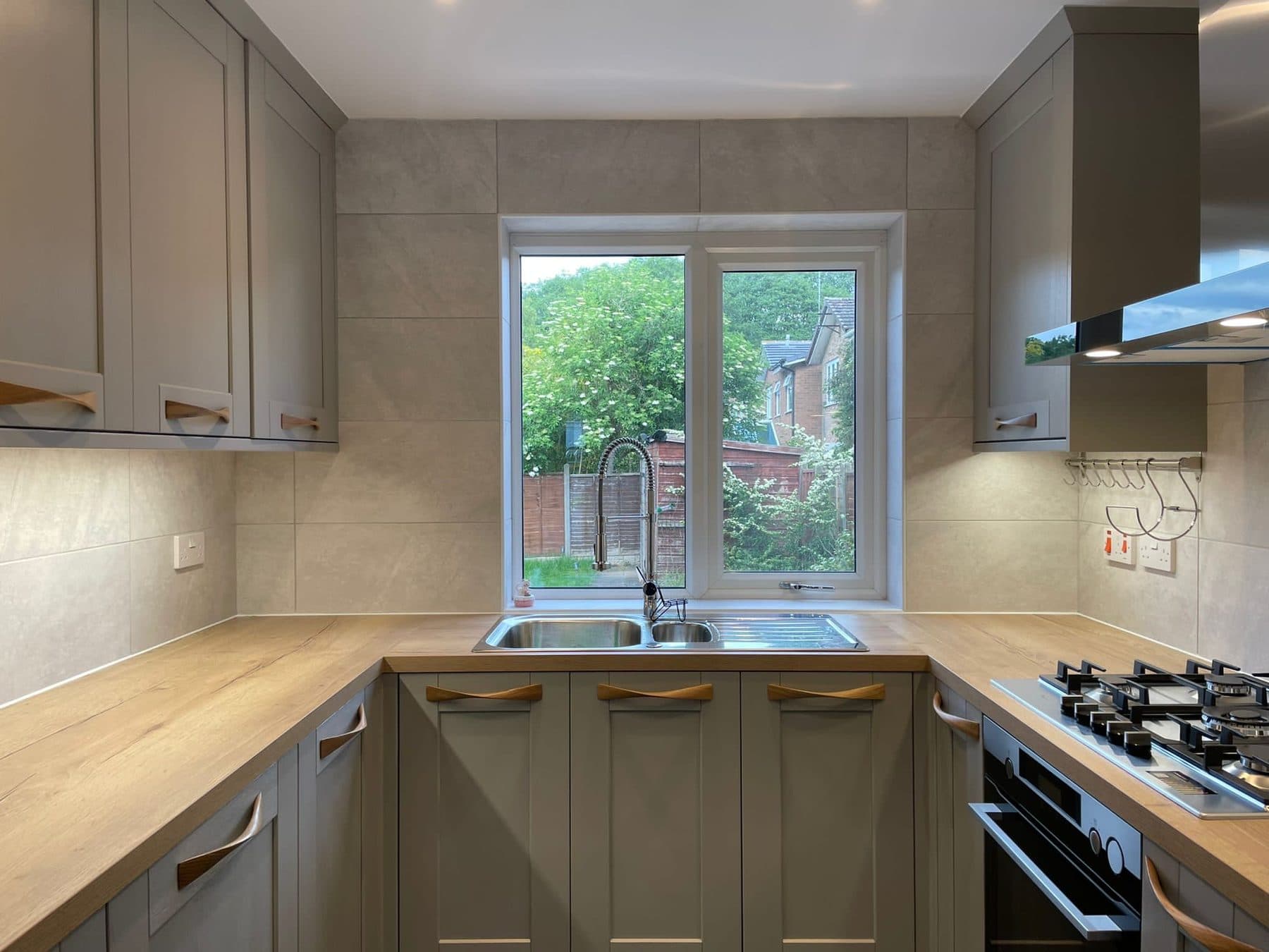 B93 — Kitchen Window Wall, completed showcase