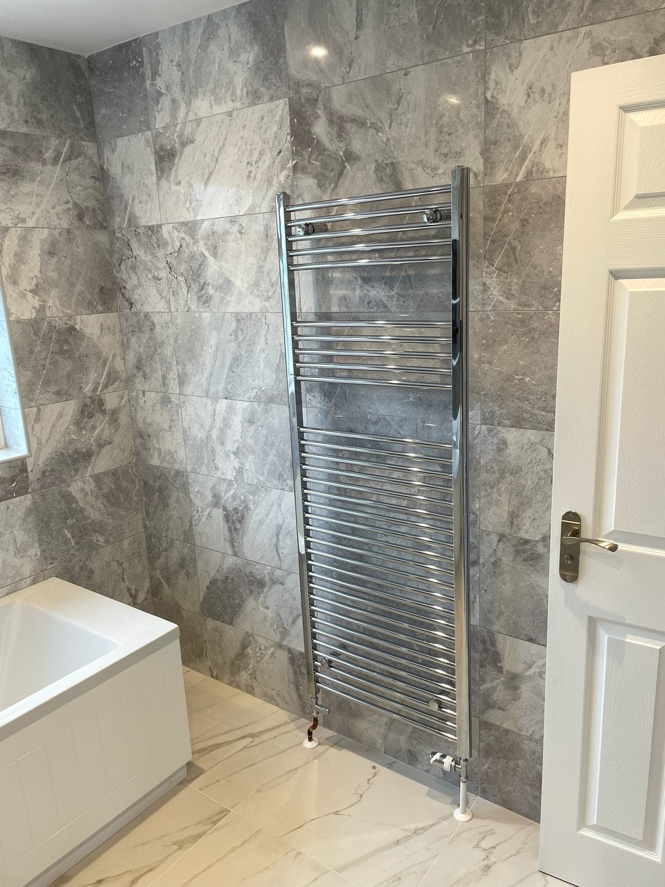 WS13 — Bathroom Heated Towel Radiator, details